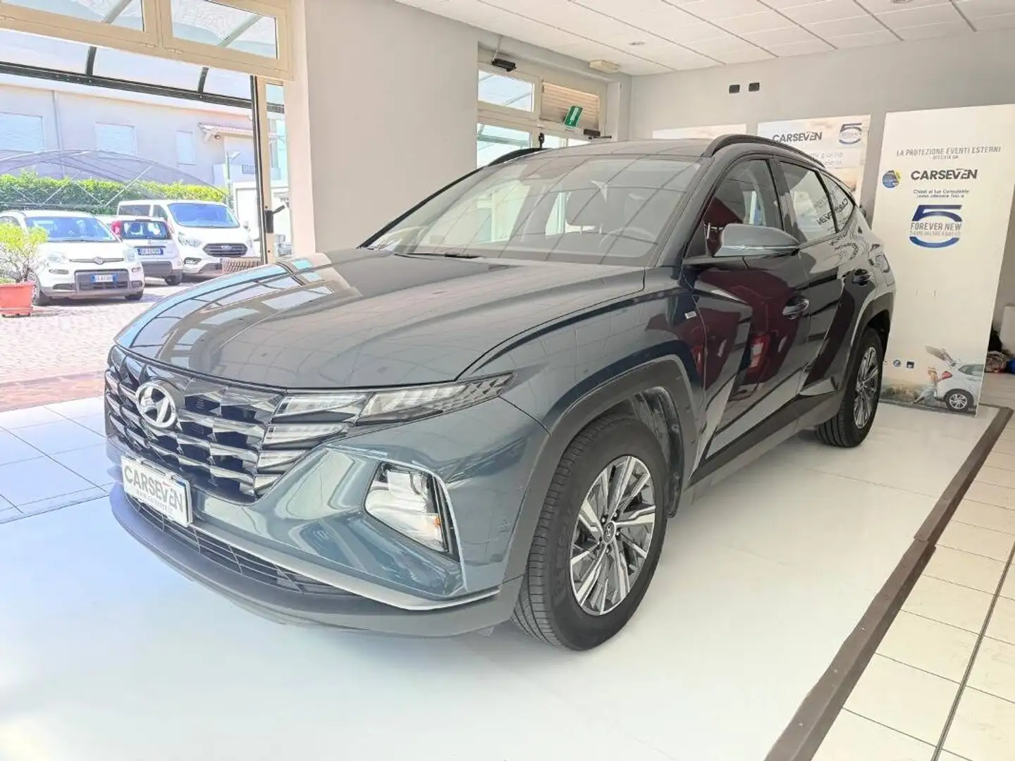 Hyundai TUCSON 1.6 t-gdi 48V Xtech 2wd imt Grijs - 1