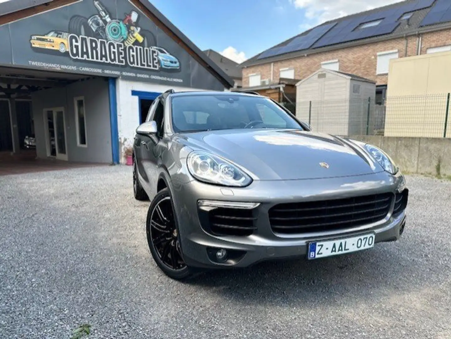 Porsche Cayenne Cayenne S E-Hybrid Only 82000km First Owner Grijs - 2