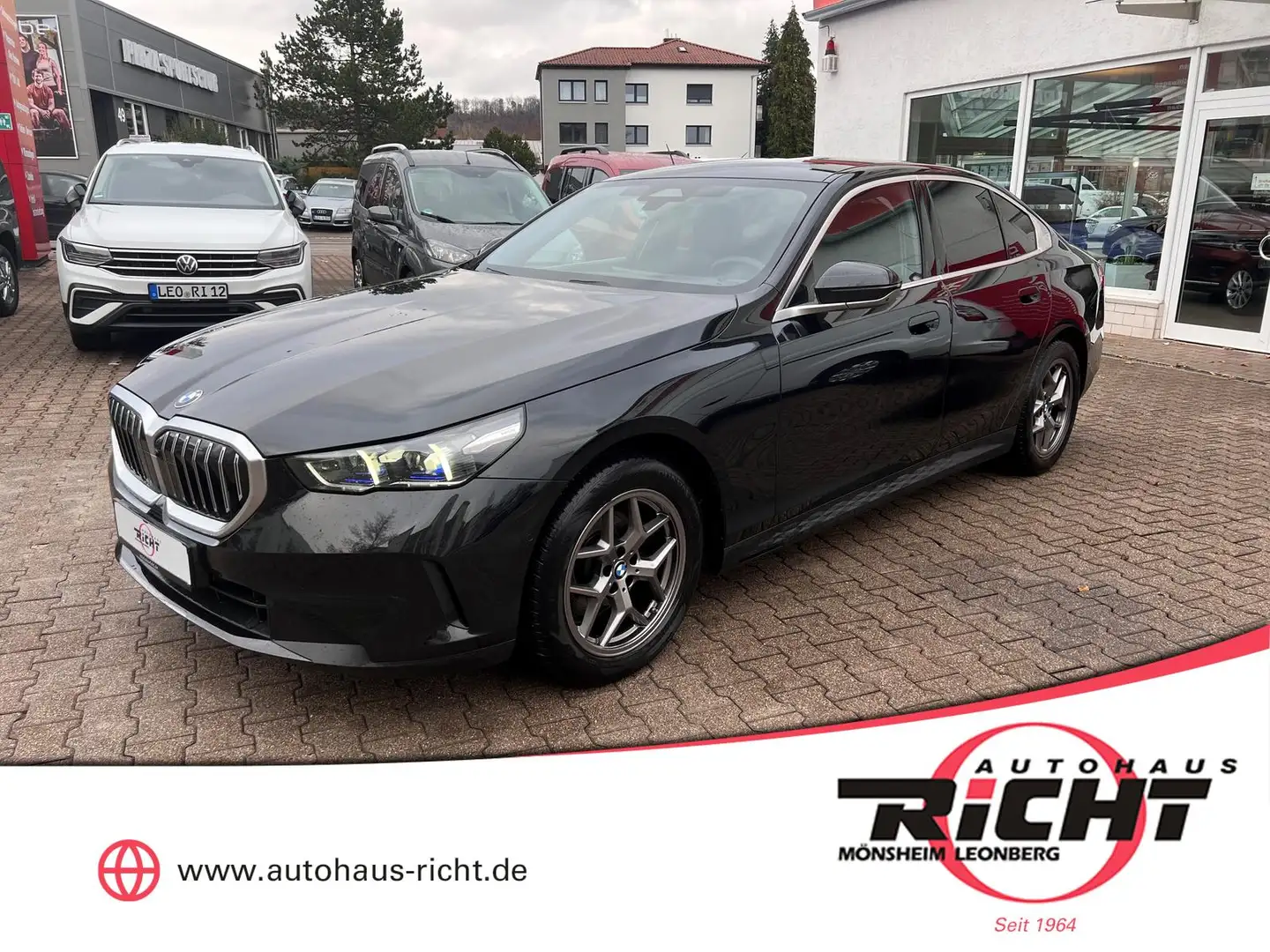 BMW 520 d Limousine HUD H&K Sitzebelüftung 360° Nero - 1