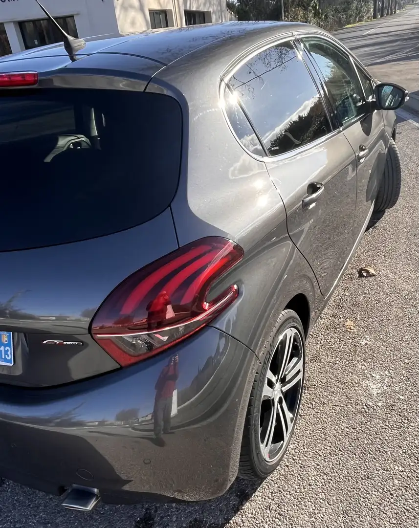 Peugeot 208 PureTech 110ch S&S BVM6 GT Line Gris - 2