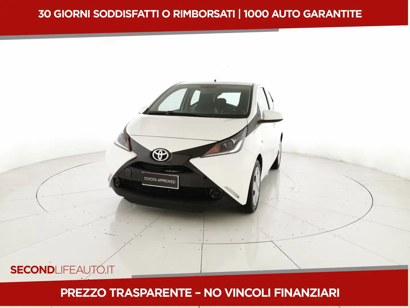 Toyota Aygo 5p 1.0 x-play my15 Blanco - 1