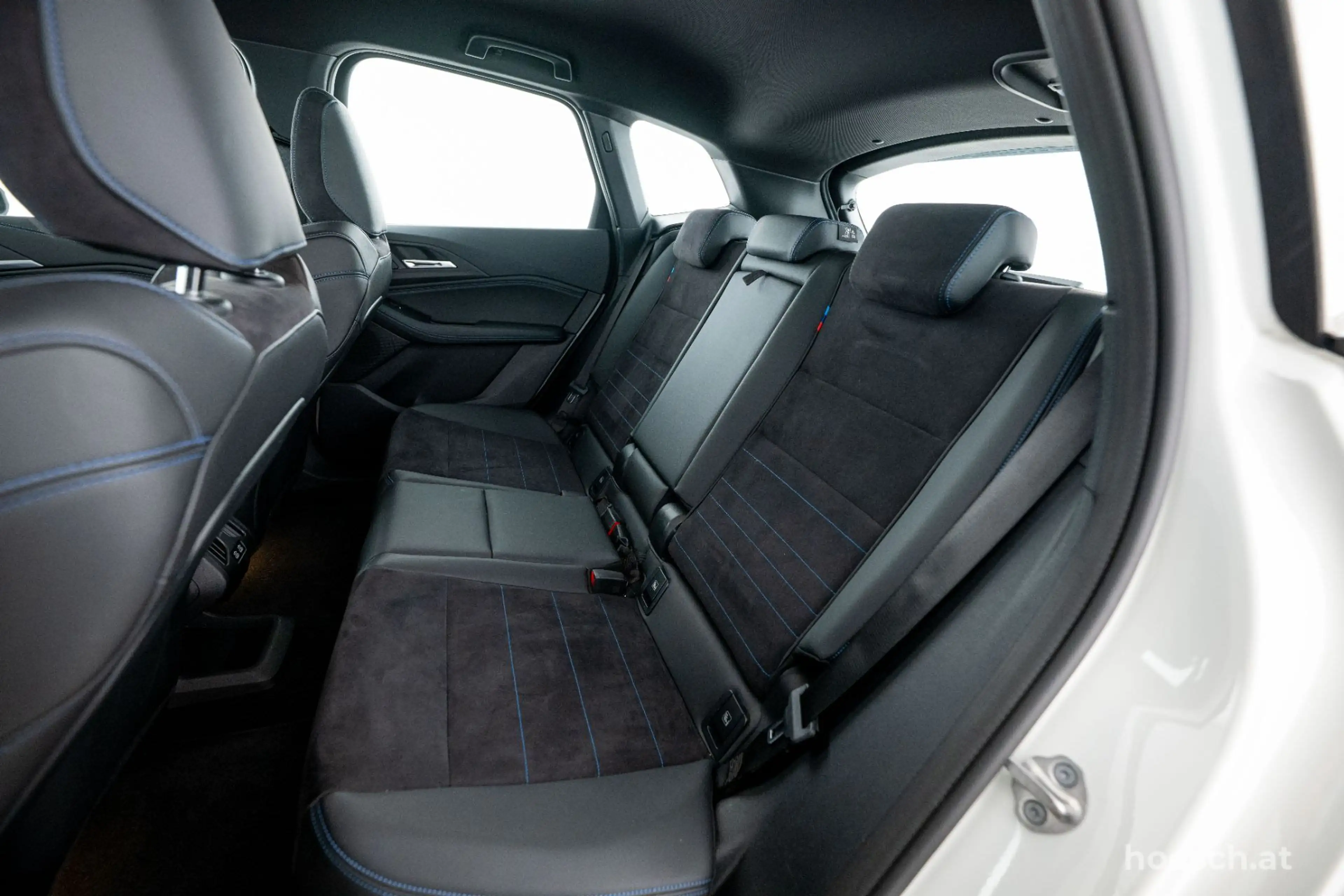 BMW 225 e xDrive Active Tourer M-Sport PREMIUM MEGAPREIS — photo 7