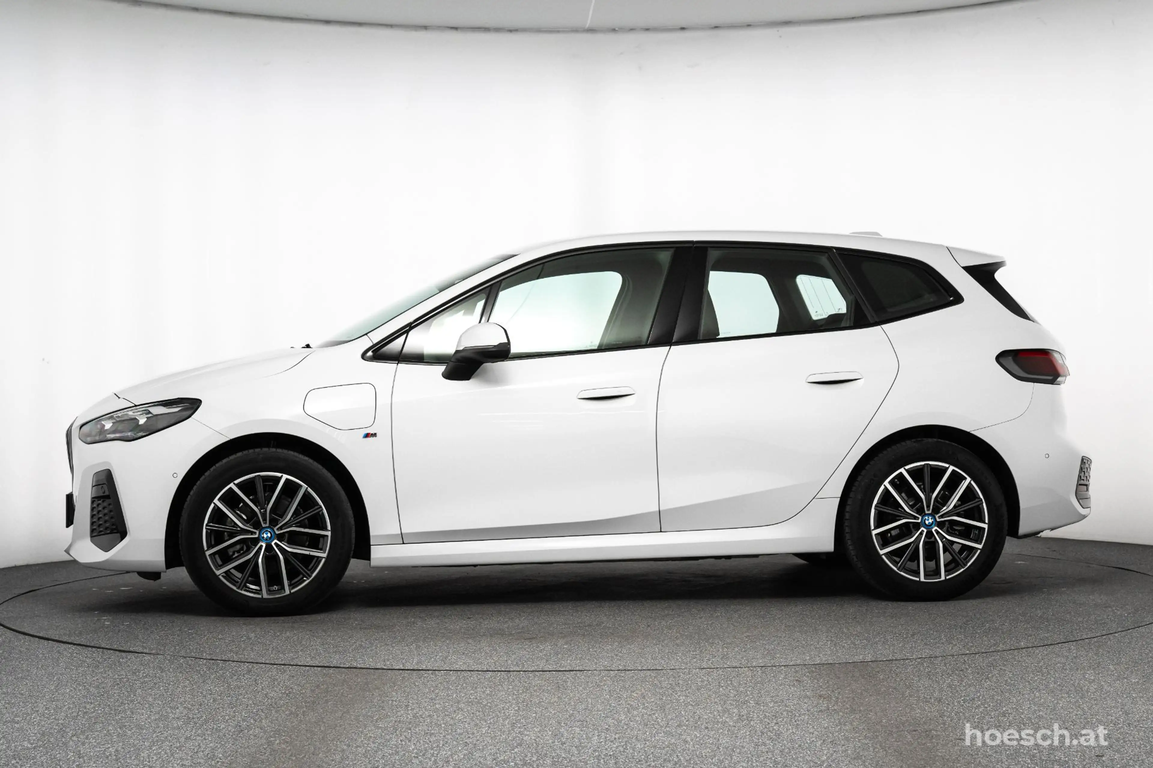 BMW 225 e xDrive Active Tourer M-Sport PREMIUM MEGAPREIS — photo 3