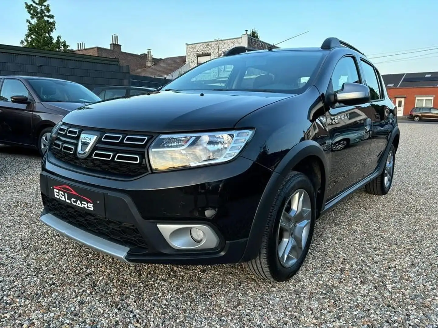 Dacia Sandero Stepway 0.9 TCe Plus **12 mois de garantie** Zwart - 1