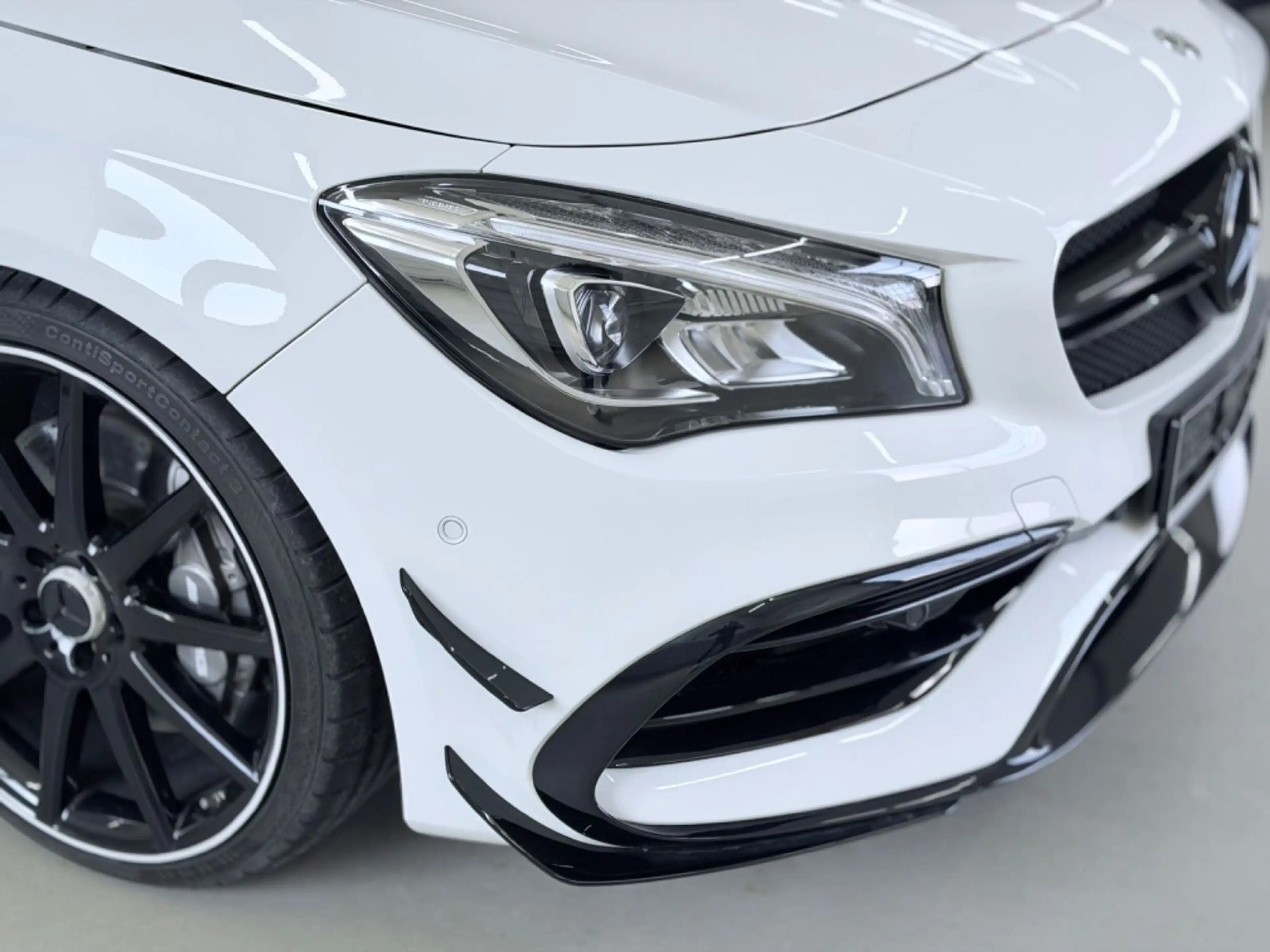 Mercedes-Benz CLA 45 AMG Mercedes-AMG CLA 45 4MATIC DCT — photo 4
