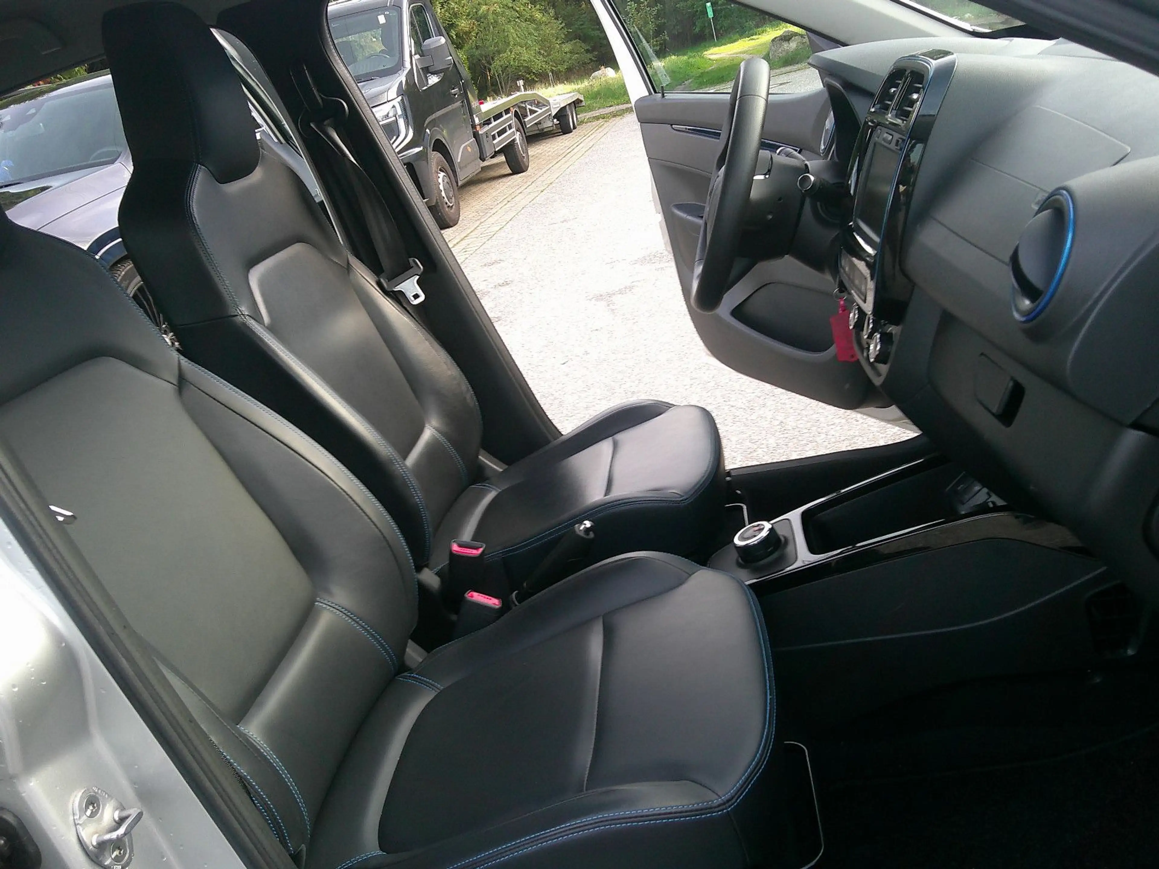 Dacia Spring Electric Comfort CCS — photo 6