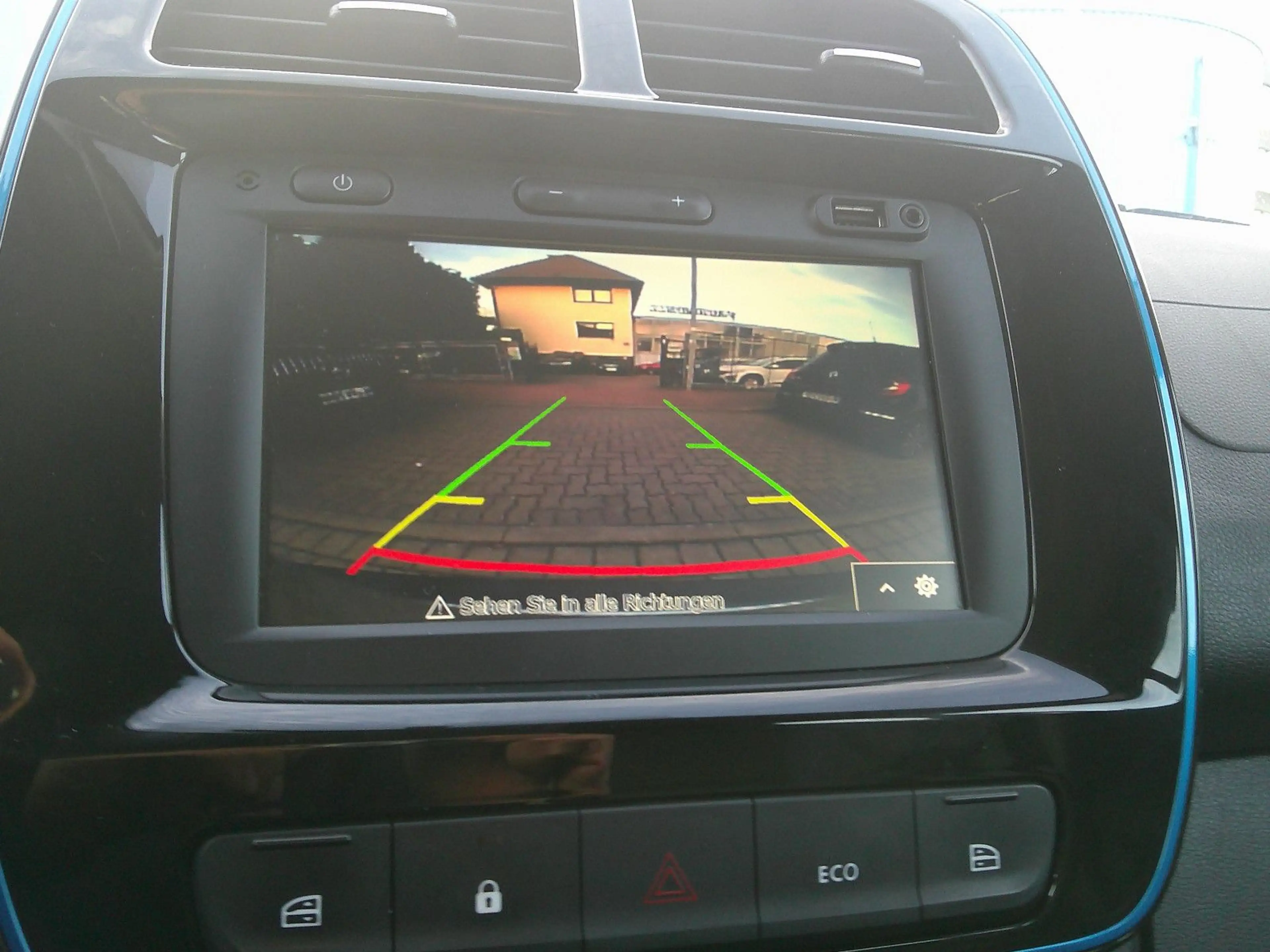 Dacia Spring Electric Comfort CCS — photo 15