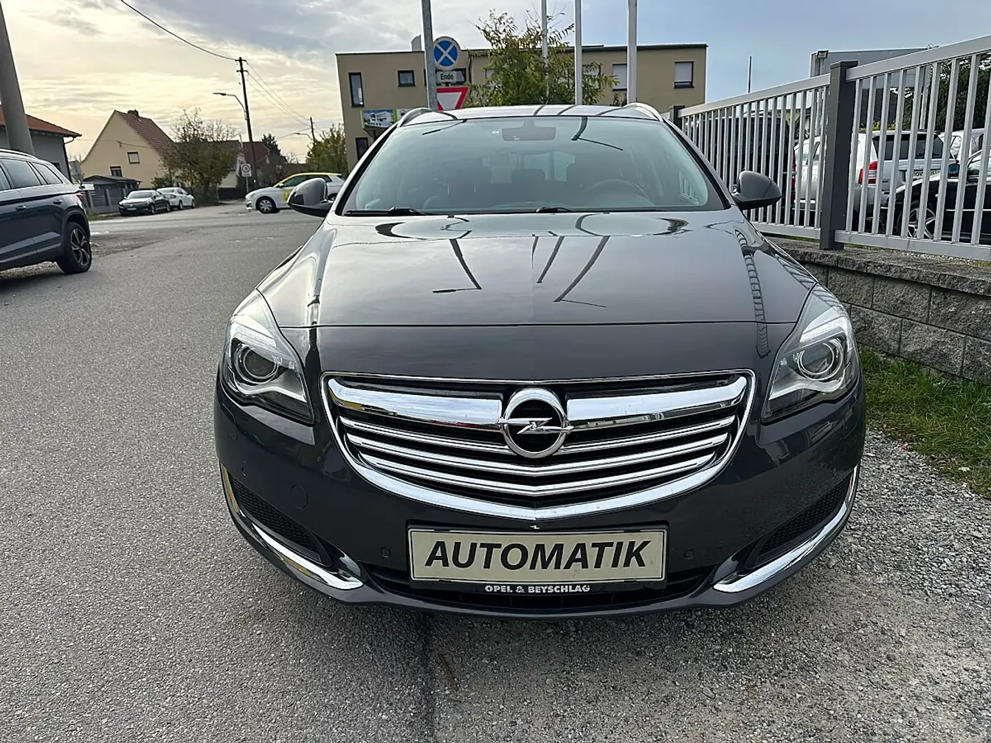 Opel Insignia ST 2,0 CDTI Ecotec Allrad Cosmo Aut. Grau - 2