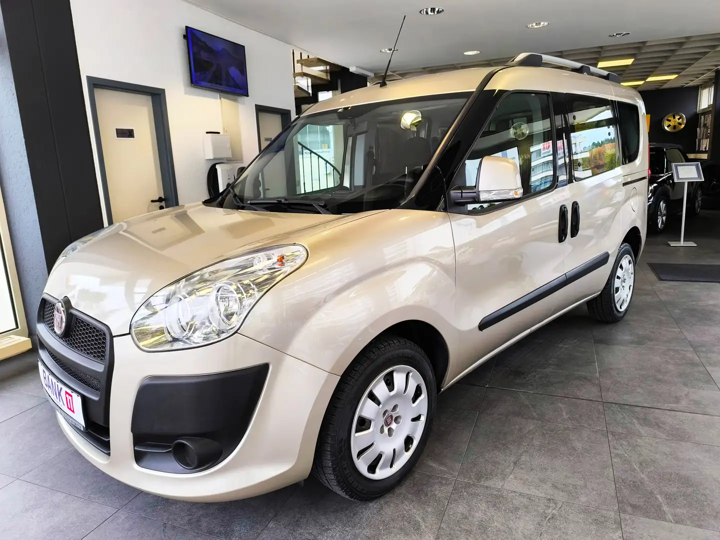 Fiat Doblo Dynamic.-Klimaanlage.-CD-Radio.-2x Schiebetüre Beige - 1