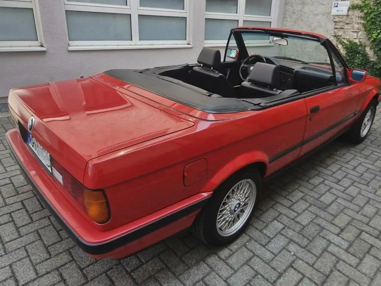 BMW 318i, foto 10