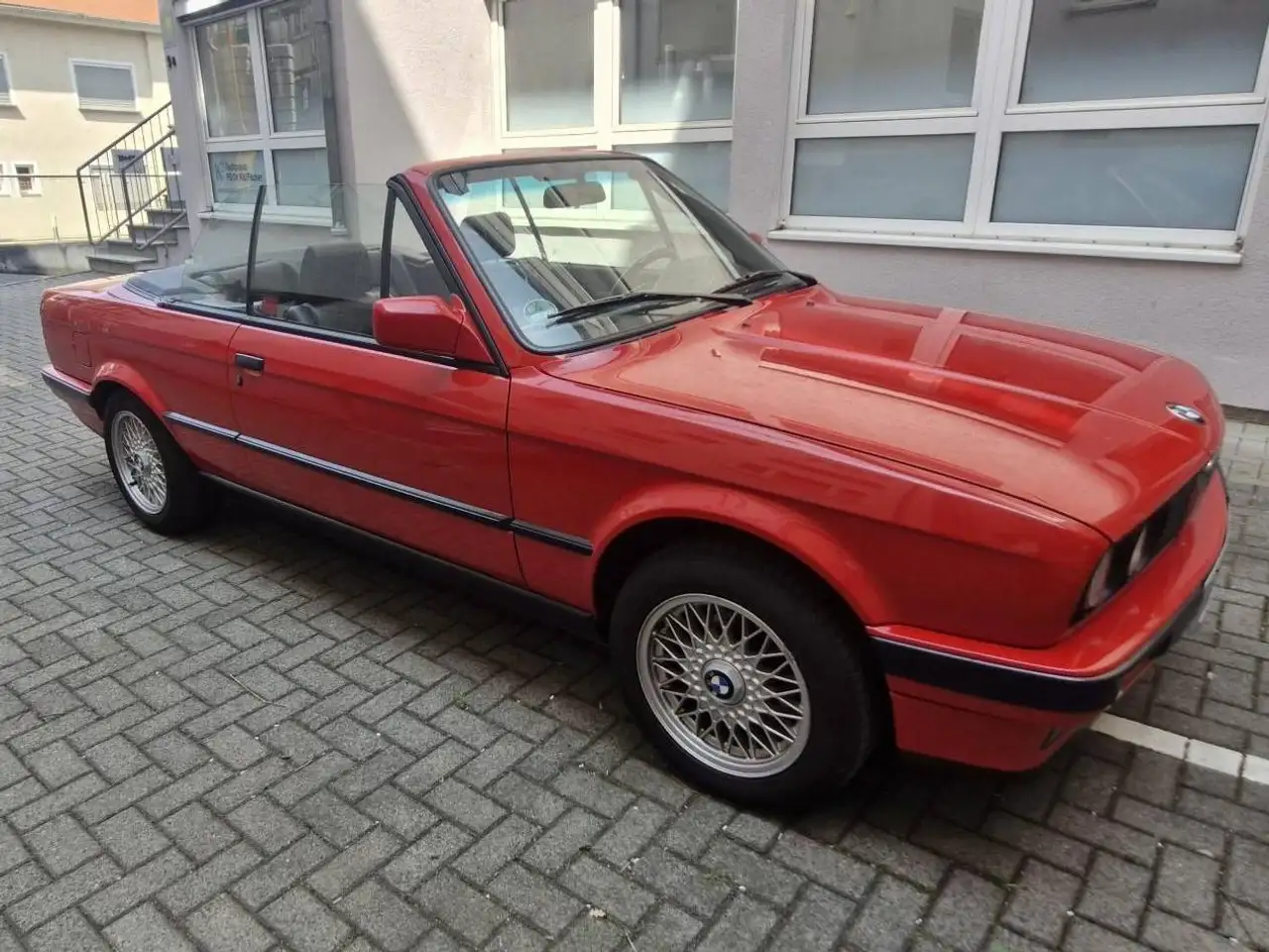 BMW 318i, foto 8