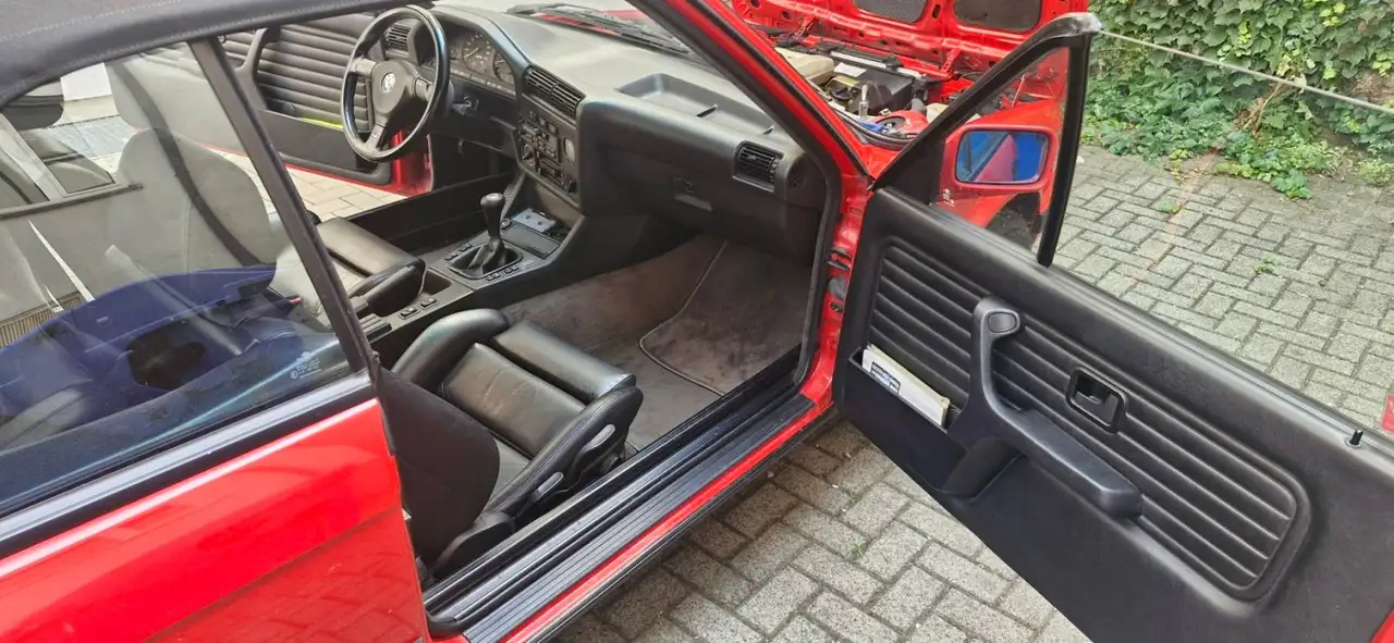 BMW 318i, foto 12