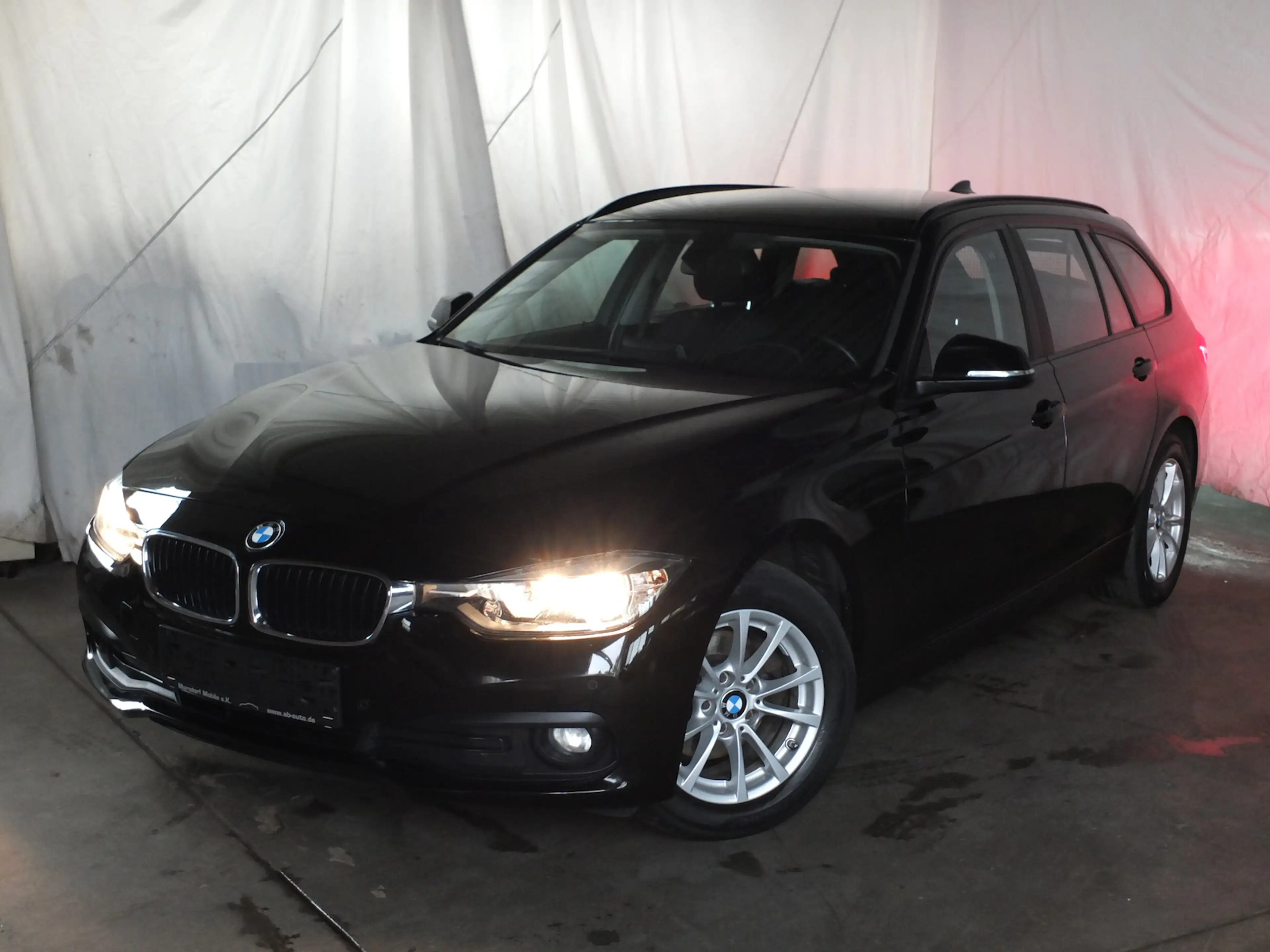 BMW 318 318i ADVANTAGE NAVI PDC KLIMAAUTOMATIK