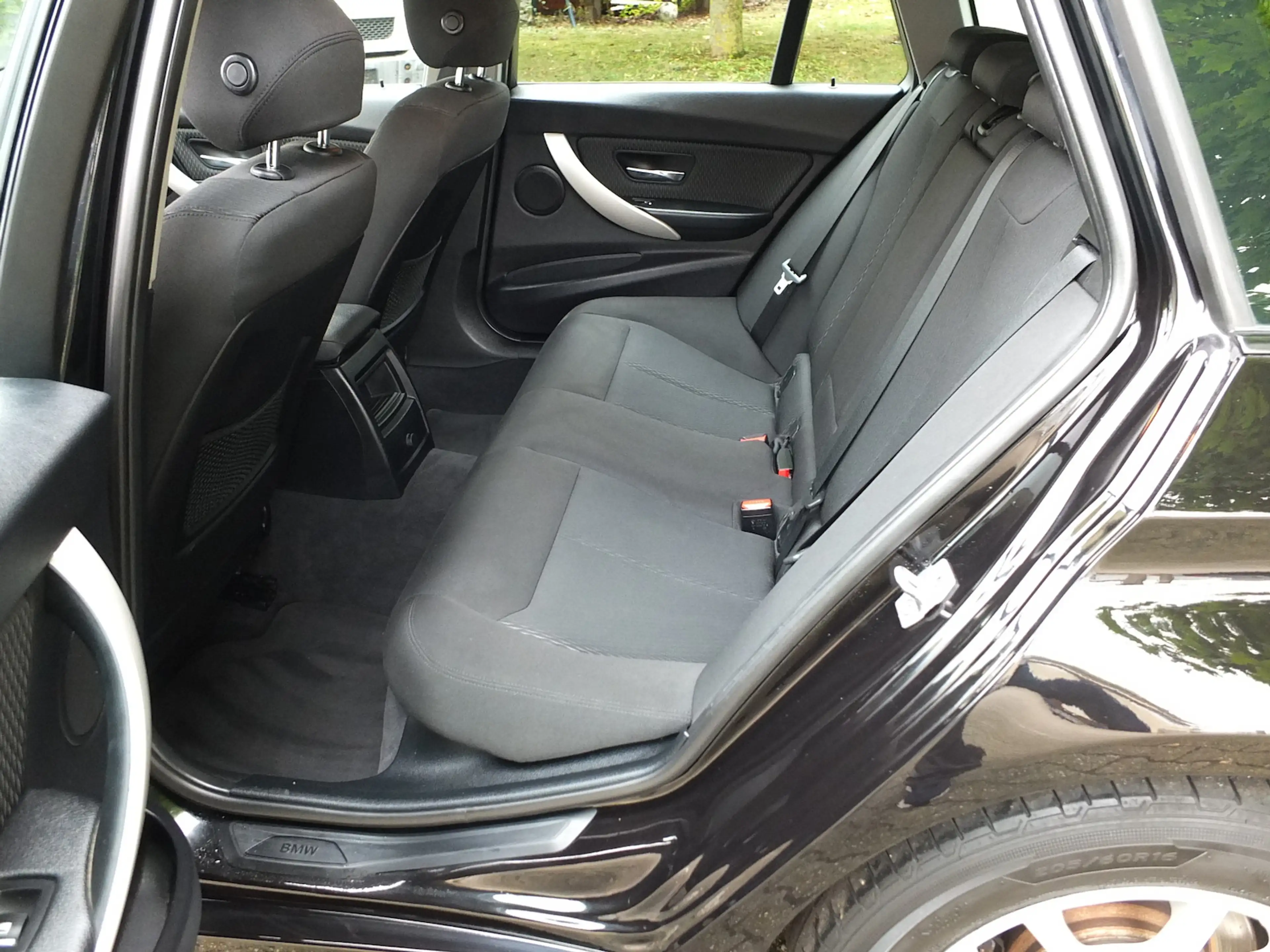 BMW 318 318i ADVANTAGE NAVI PDC KLIMAAUTOMATIK — photo 7
