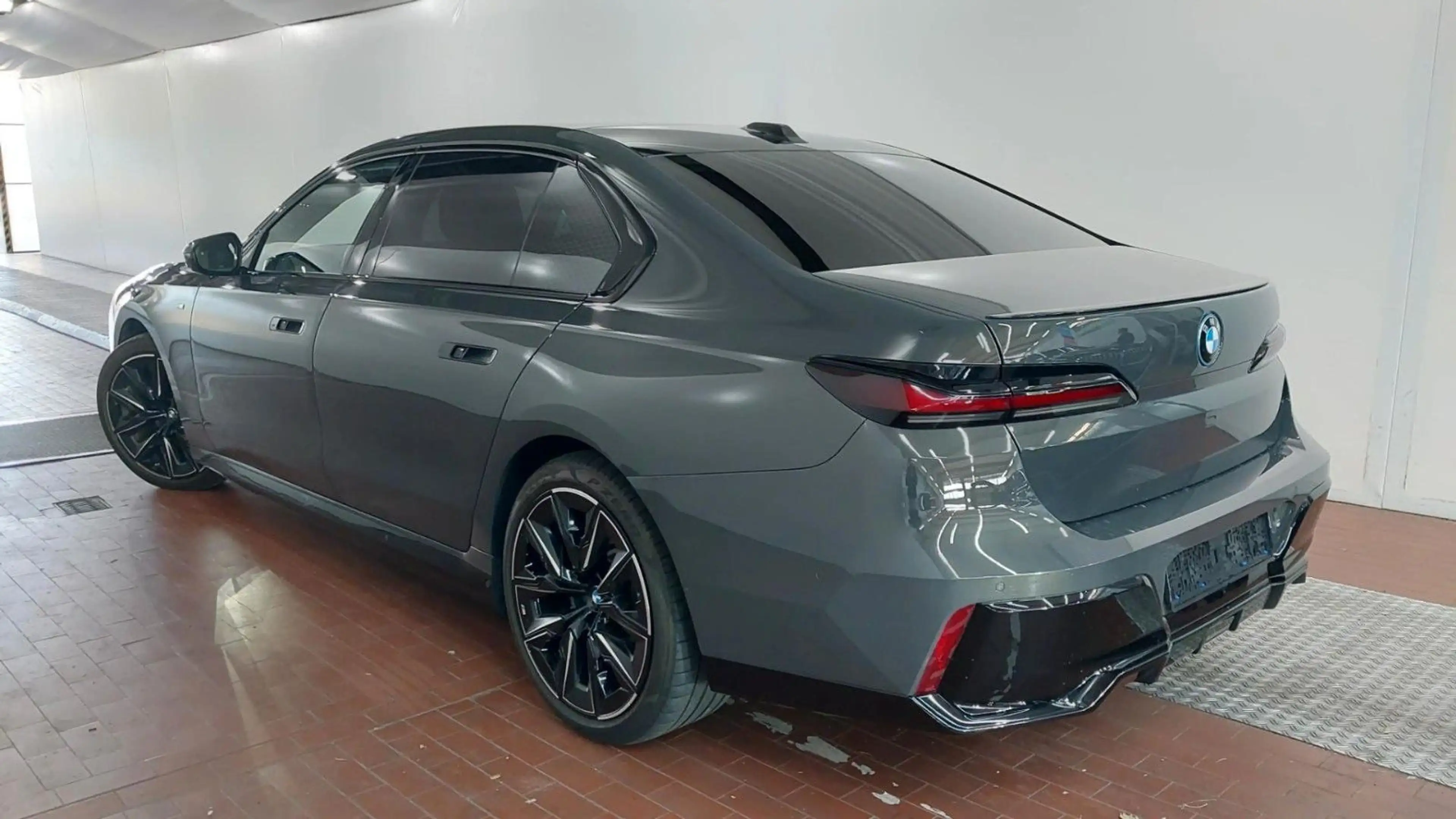 BMW i7 eDrive 50 M Sport*Automatiktüren*TV — photo 4