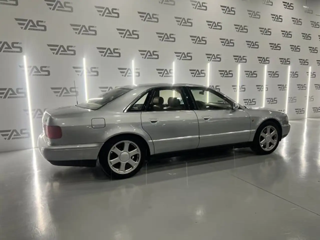 Audi S8 4.2 quattro Tiptronic, foto 5