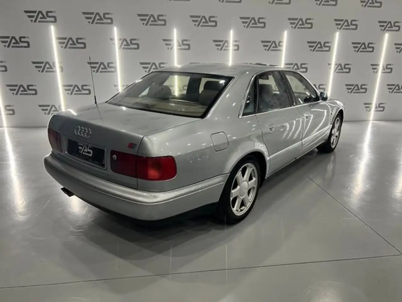 Audi S8 4.2 quattro Tiptronic, foto 6