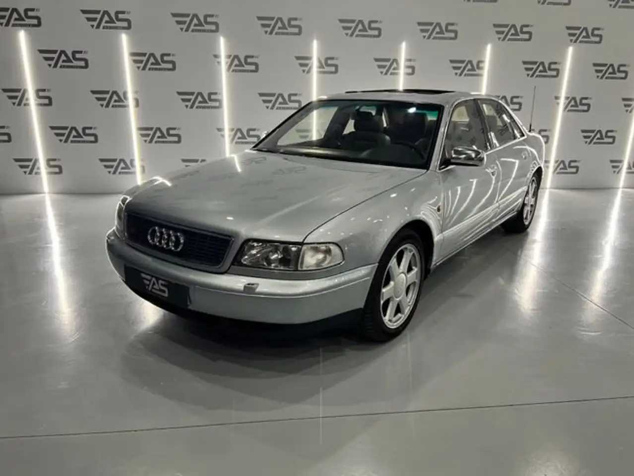 Audi S8 4.2 quattro Tiptronic, foto 2
