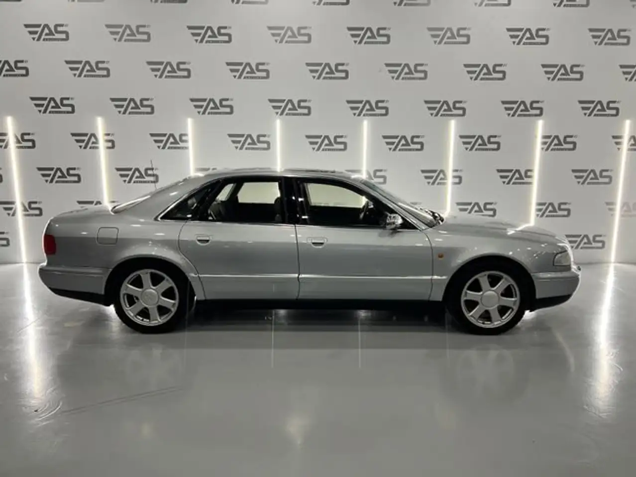 Audi S8 4.2 quattro Tiptronic, foto 3