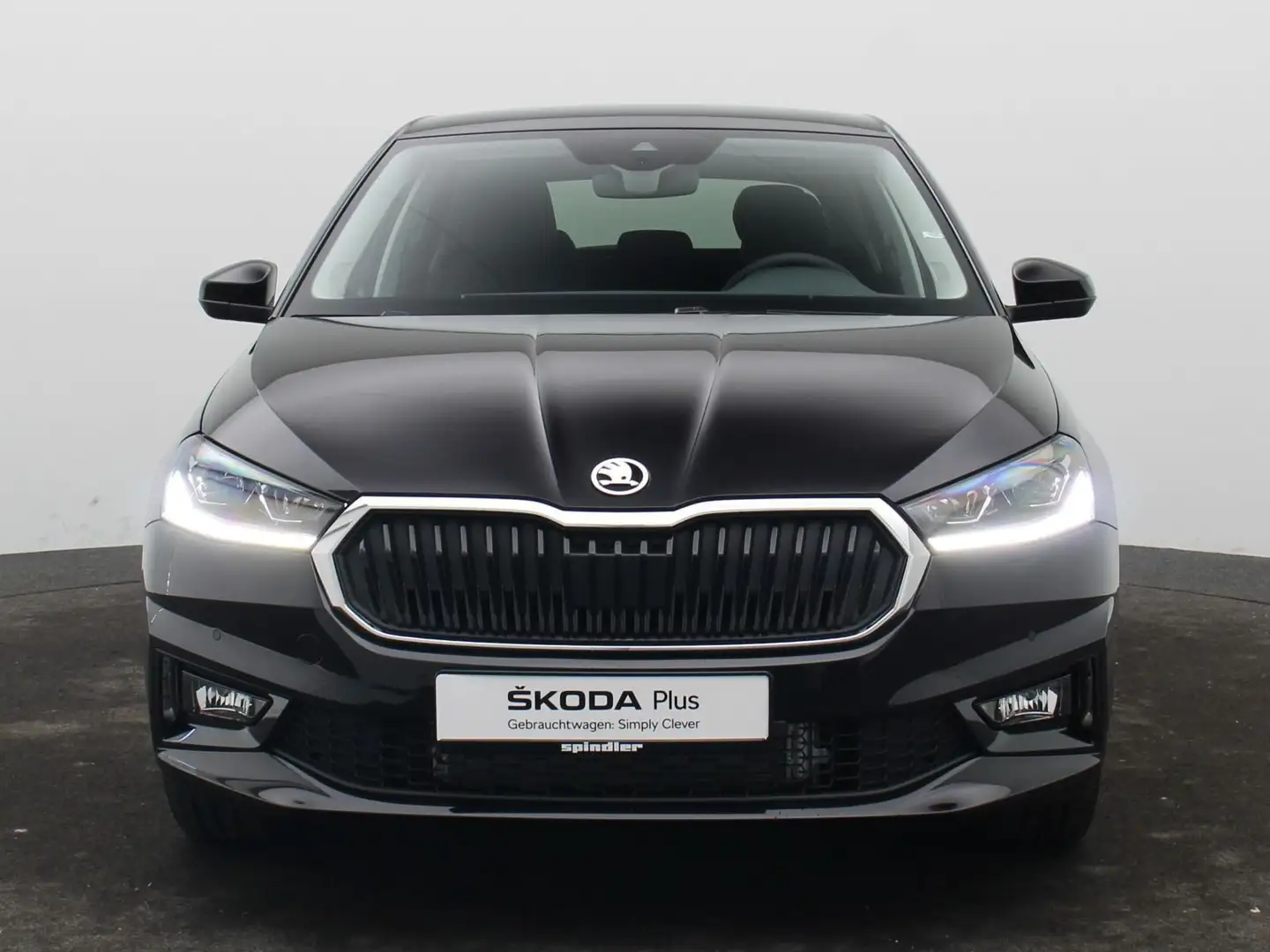 Skoda Fabia Selection 1.0 TSI / LED, RFK, SHZ, DAB+ Schwarz - 2