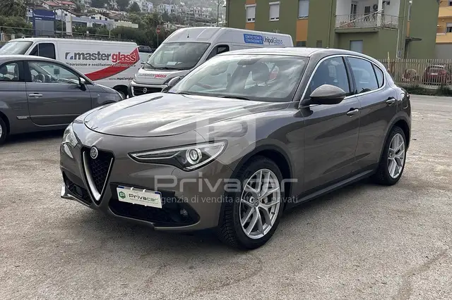 Alfa Romeo Stelvio Stelvio 2.2 Turbodiesel 180 CV AT8 RWD Executive