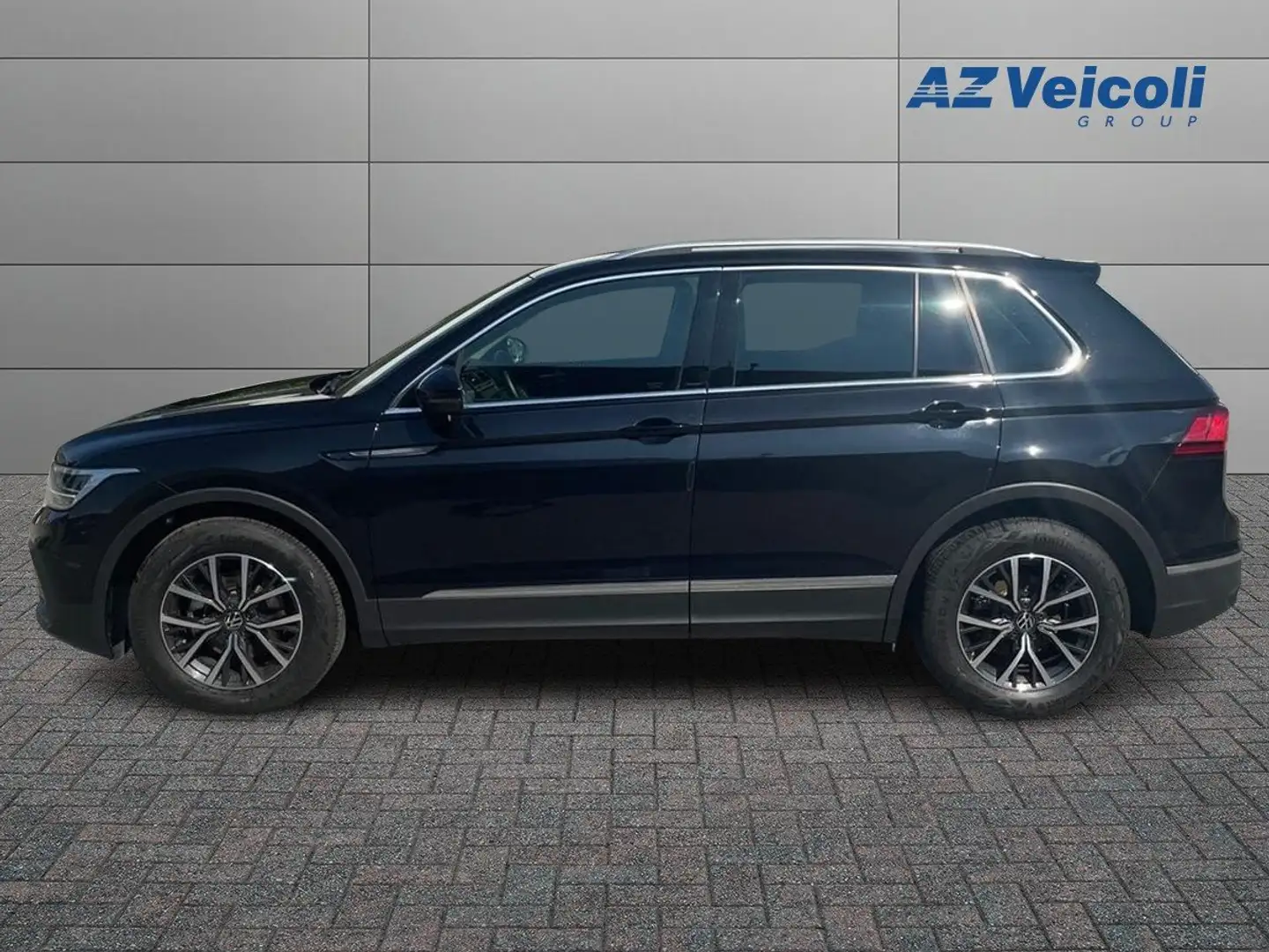 Volkswagen Tiguan Tiguan II 2021 2.0 tdi Life 122cv Nero - 1