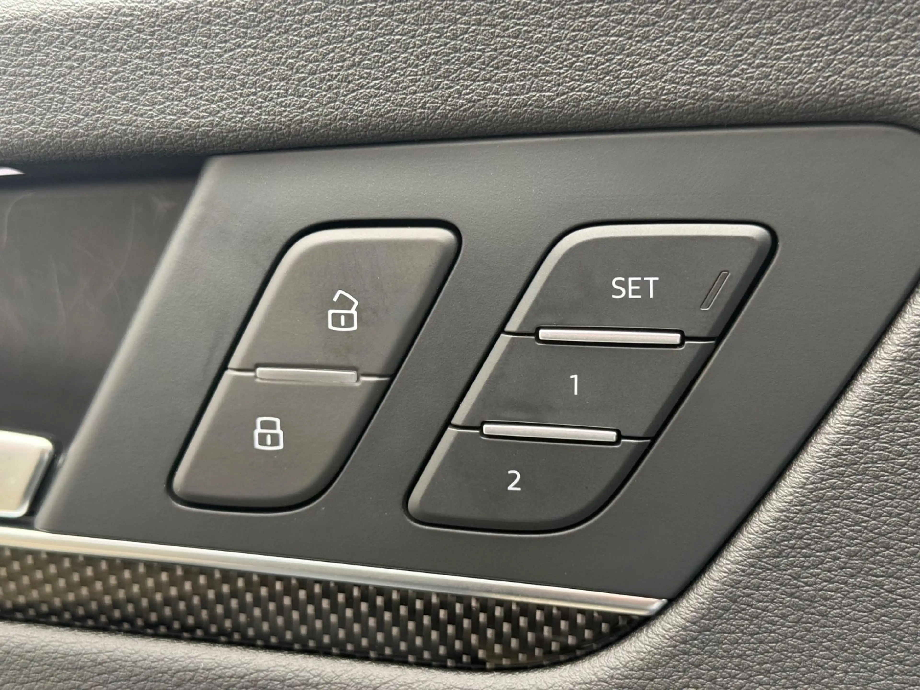 Audi SQ5 3.0 TDI S tronic quattro Matrix/B&O/360°/AHK — photo 12