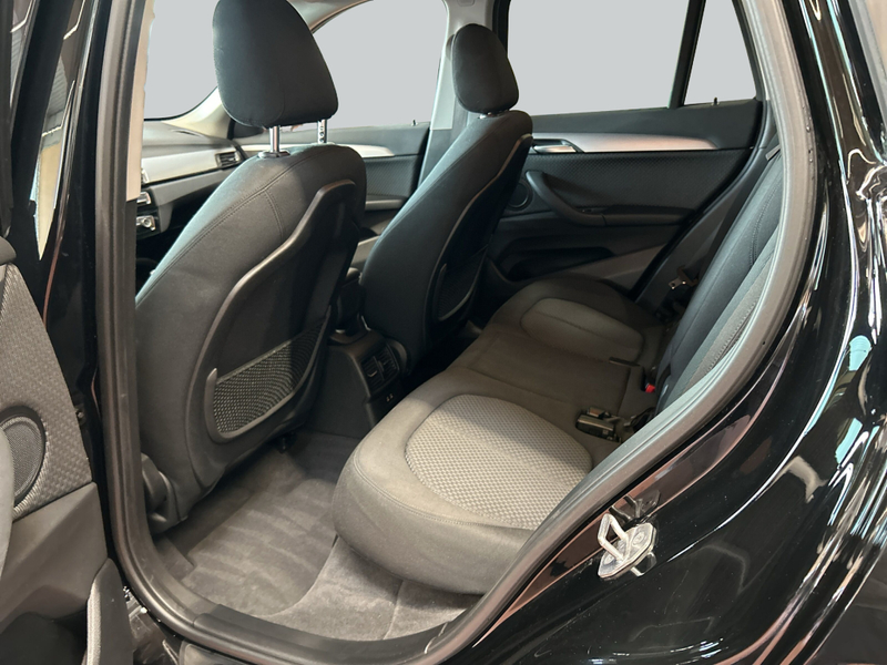 BMW X1 sDrive20i Aut. Advantage *Navi*SHZ* — photo 13