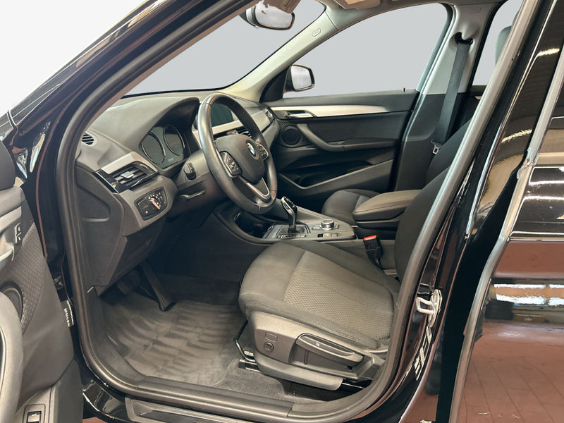 BMW X1 sDrive20i Aut. Advantage *Navi*SHZ* — photo 11