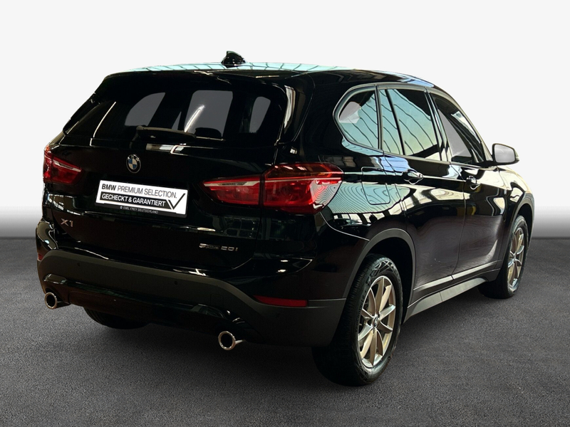BMW X1 sDrive20i Aut. Advantage *Navi*SHZ* — photo 2