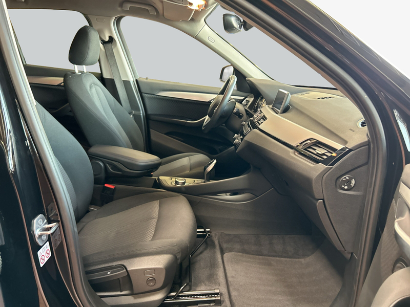 BMW X1 sDrive20i Aut. Advantage *Navi*SHZ* — photo 14