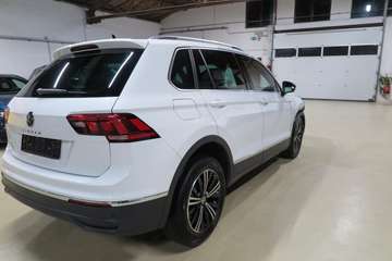 Move 1.5 TSI DSG Matrix-LED Navi AHK NAVI