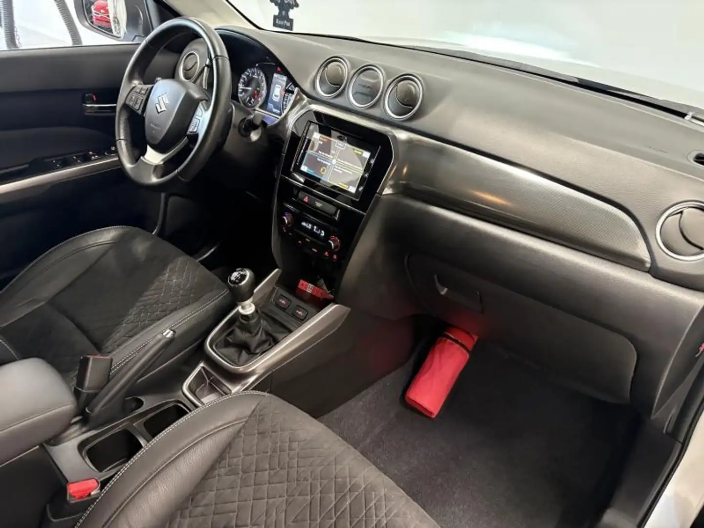 Suzuki Vitara X Gris - 2