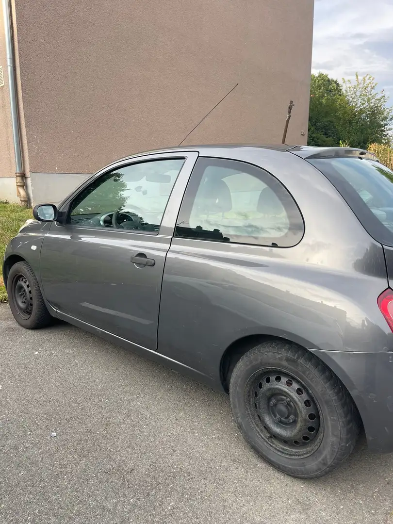 Nissan Micra 1.3 Elegance Braun - 1
