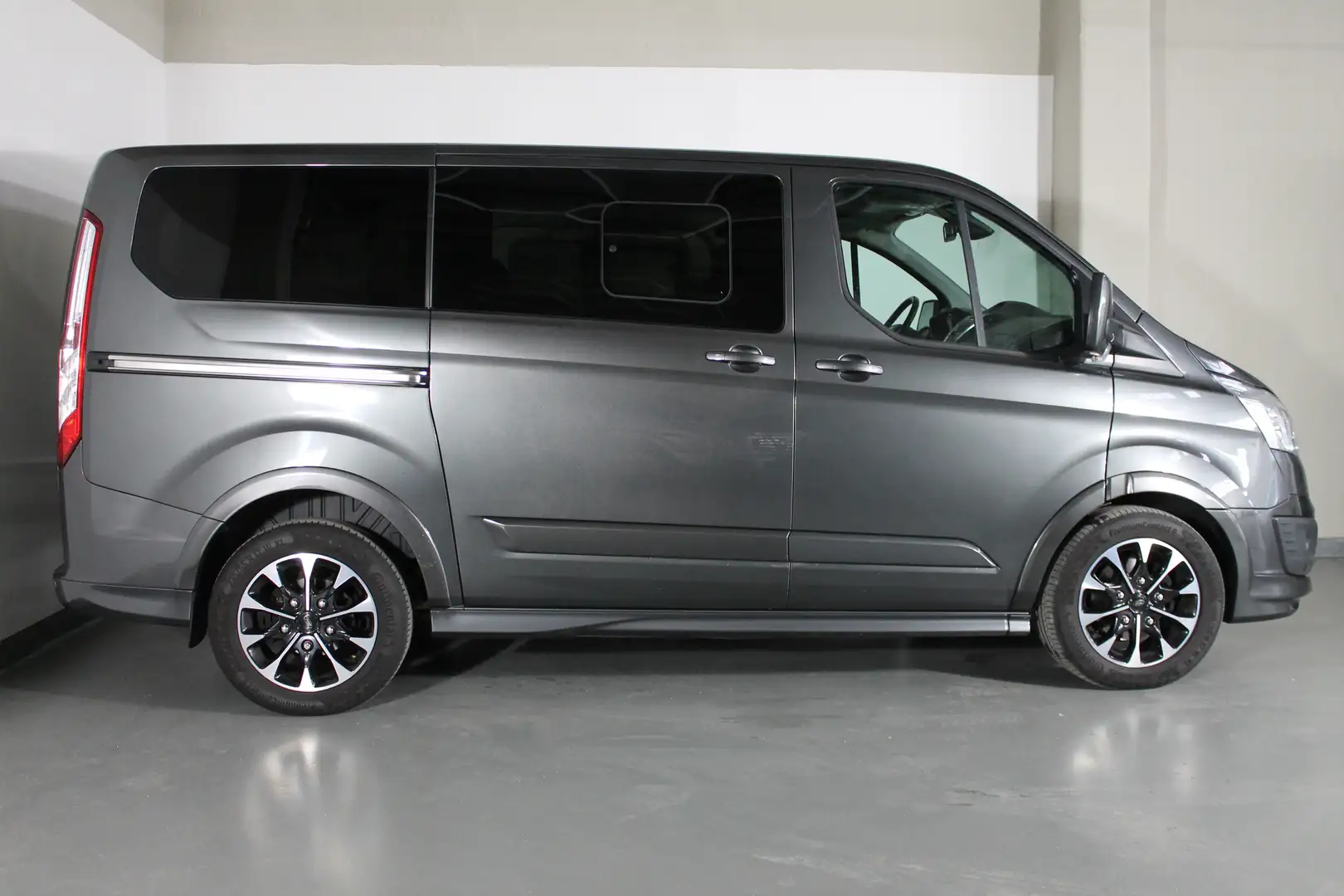 Ford Transit Custom 290 L1 Tourneo Sport Grau - 2