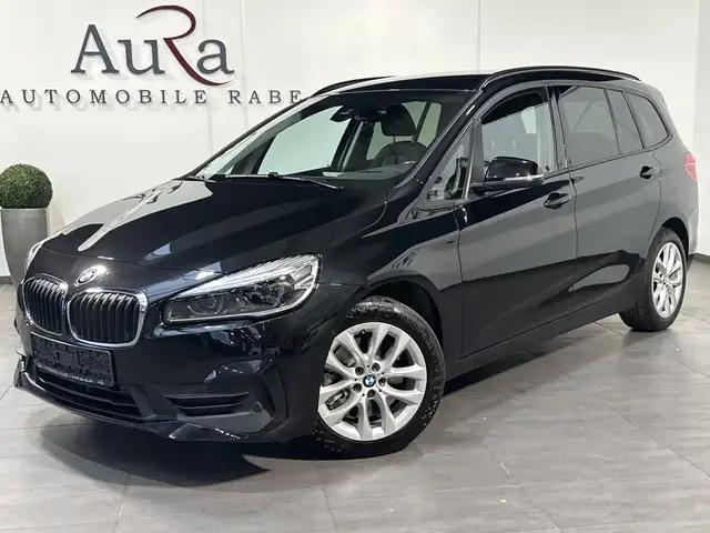 BMW 2 Series view 2