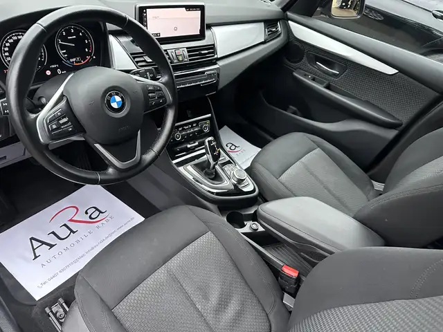 BMW 2 Series view 8