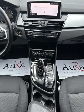 BMW 2 Series view 12
