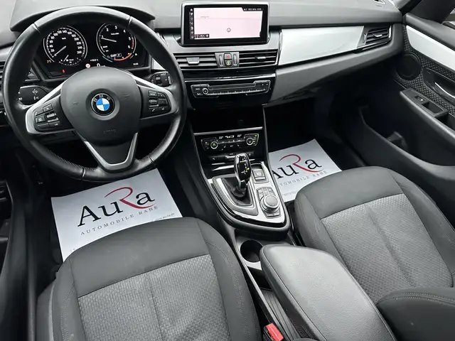 BMW 2 Series view 11