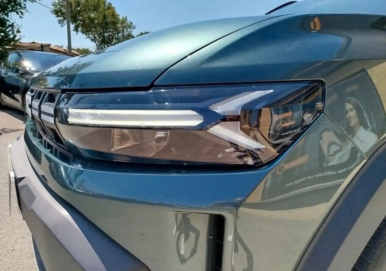 Dacia Duster — photo 14