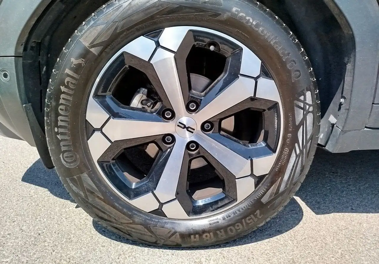 Dacia Duster — photo 24