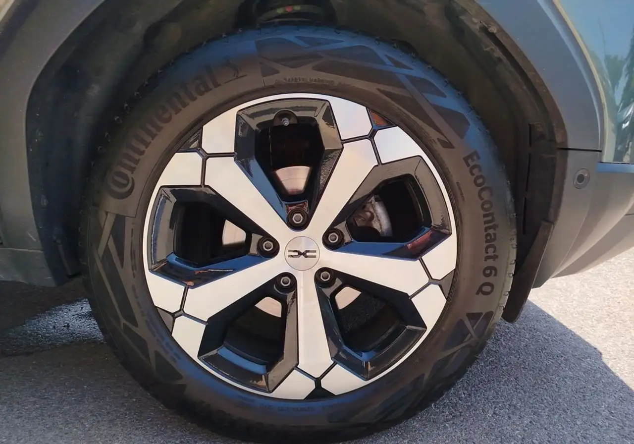 Dacia Duster — photo 22
