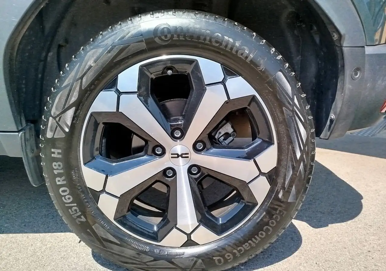 Dacia Duster — photo 23