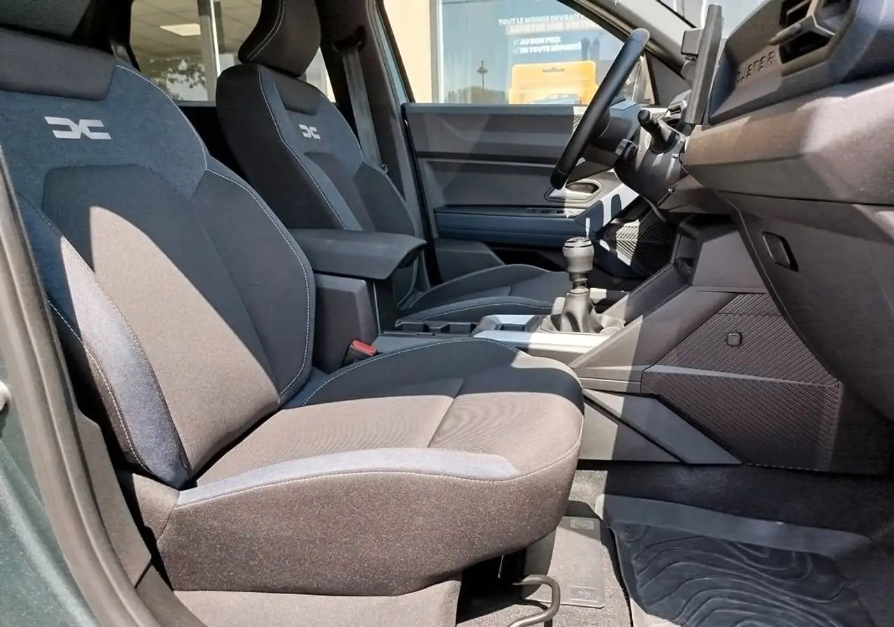 Dacia Duster — photo 6