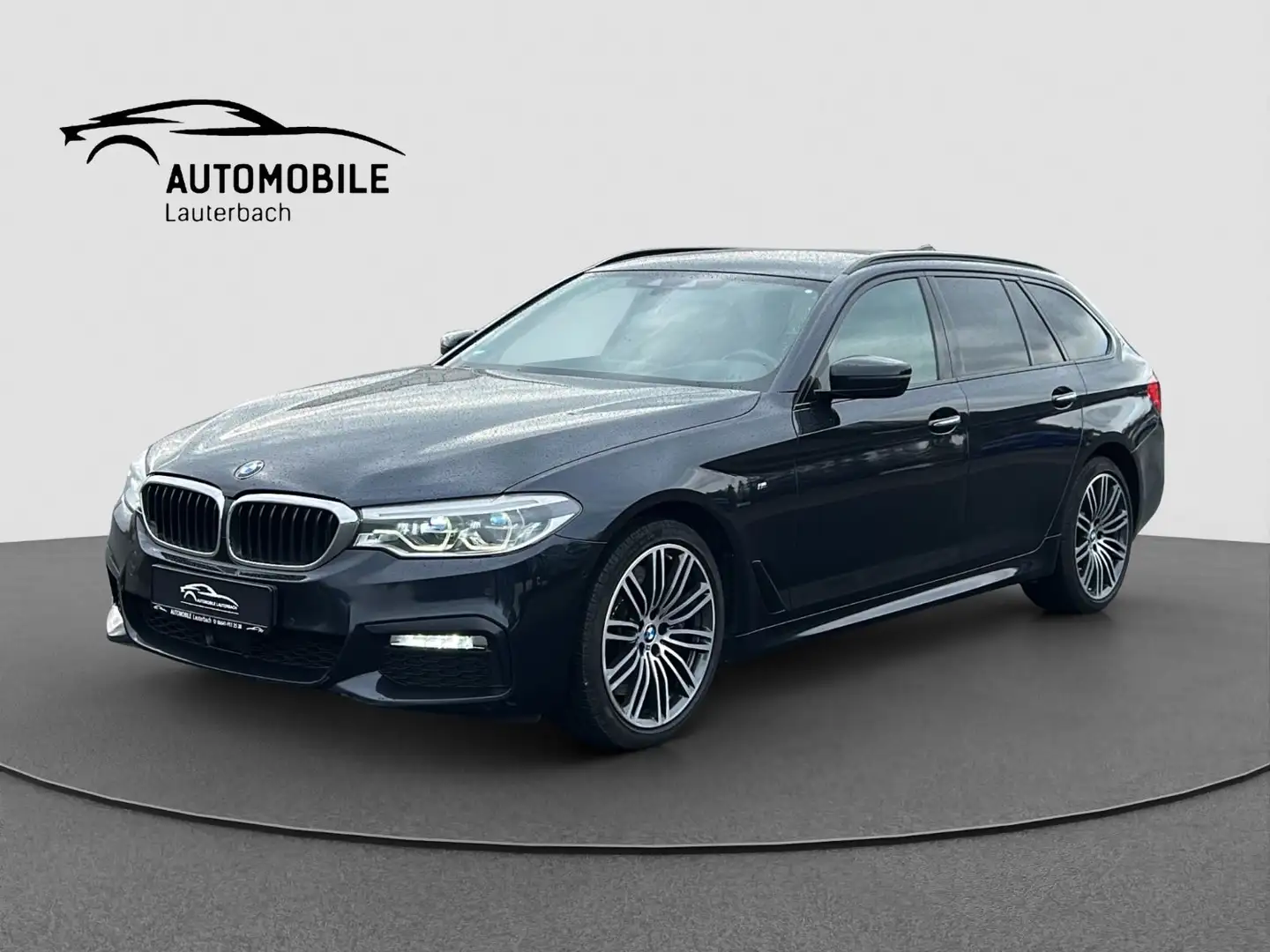BMW 540 d xDrive Touring M Sport/KAMERA/PANO/HUD/DAB Noir - 1