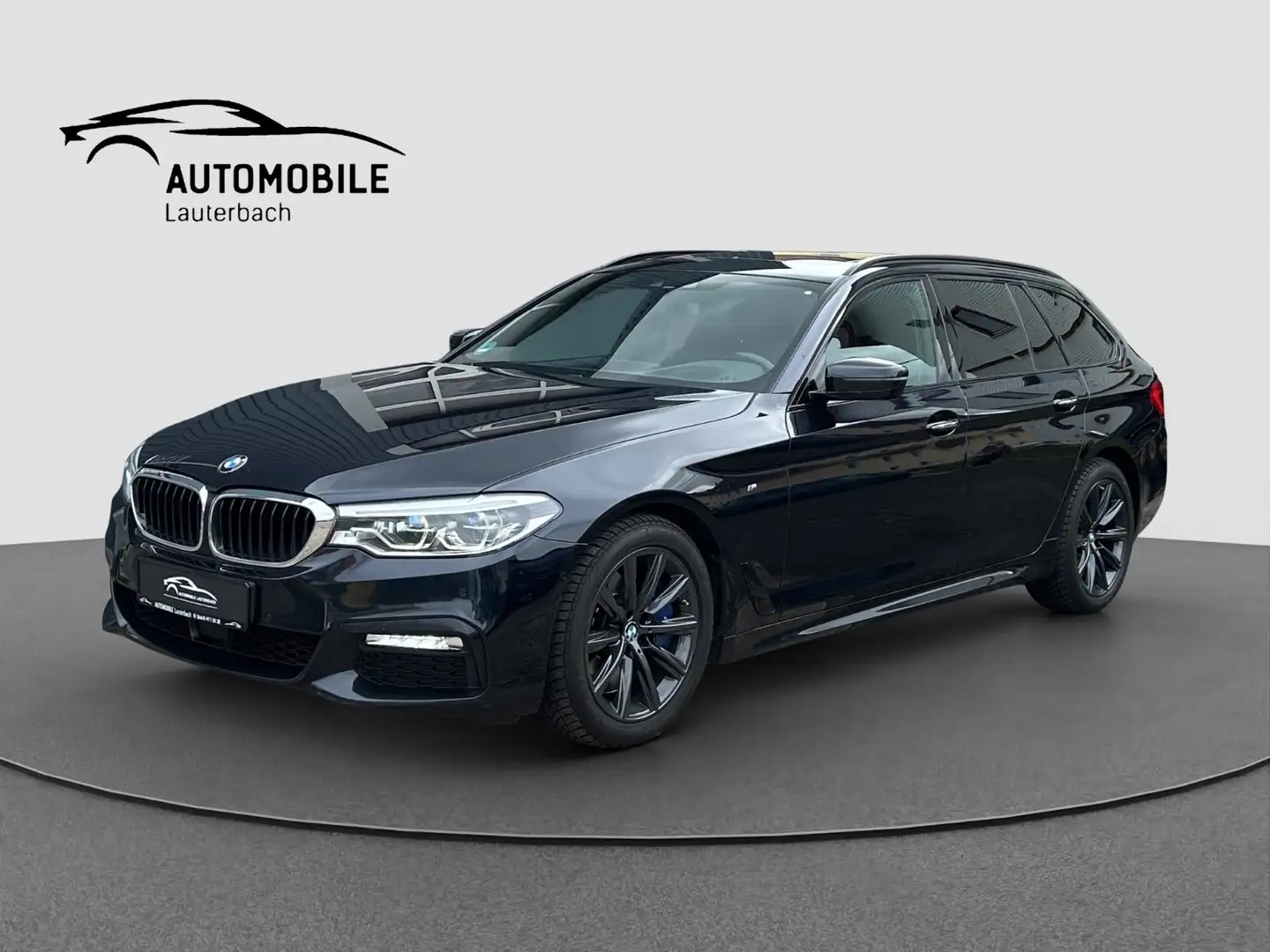 BMW 540 d xDrive Touring M Sport/KAMERA/PANO/HUD/DAB Schwarz - 1