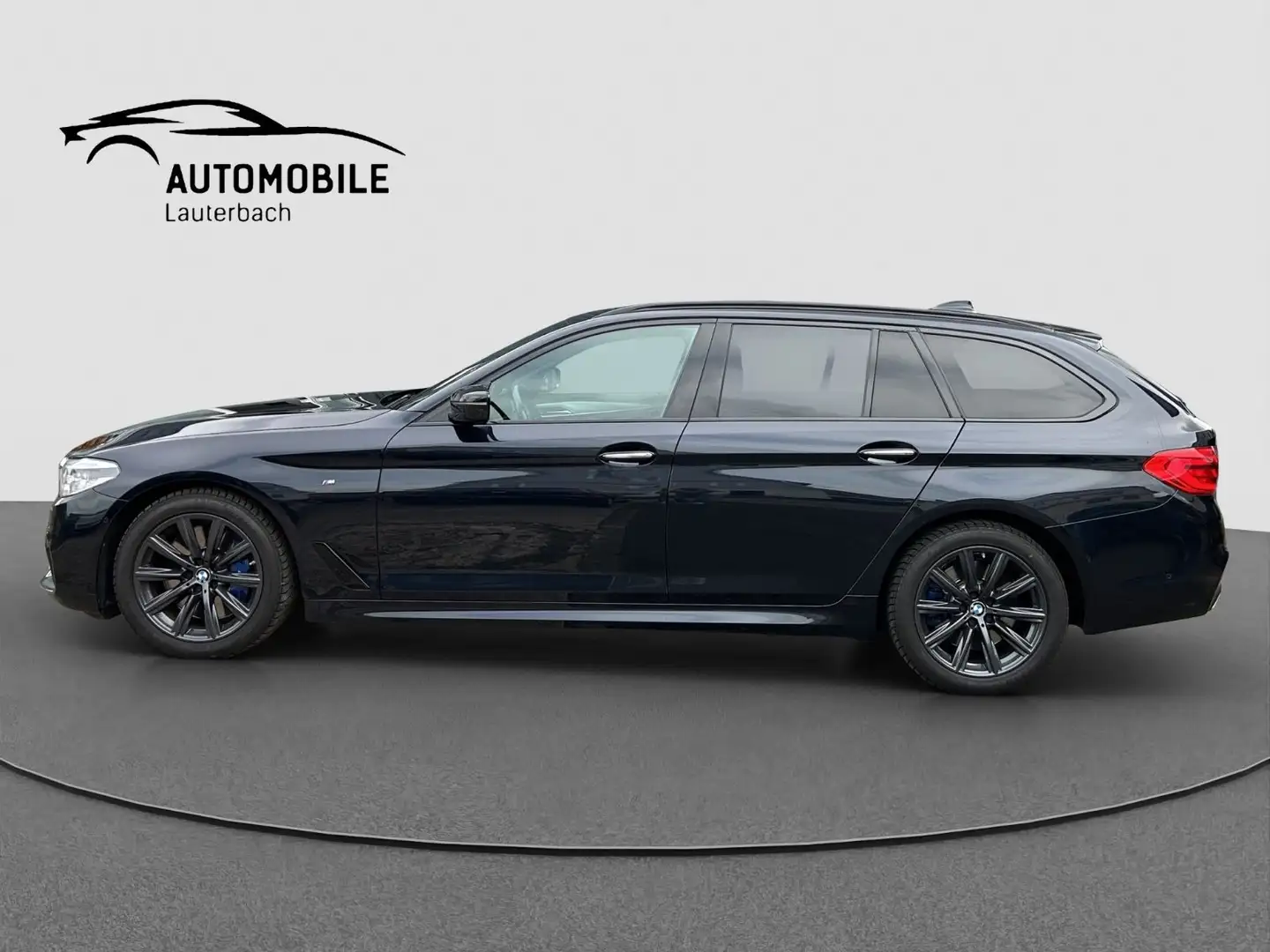 BMW 540 d xDrive Touring M Sport/KAMERA/PANO/HUD/DAB Schwarz - 2