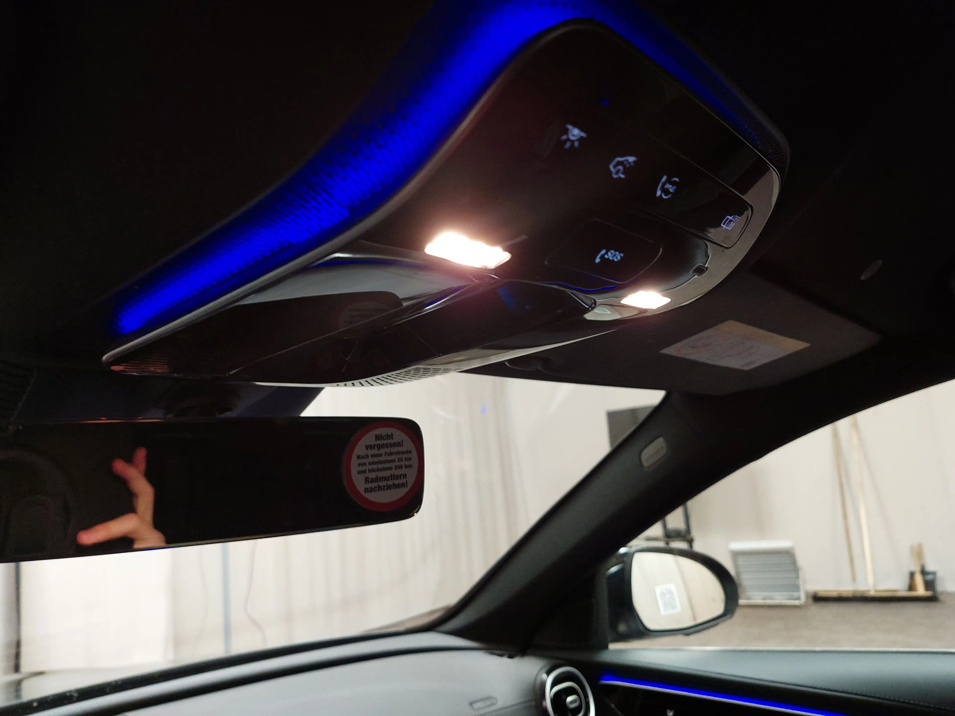 Mercedes-Benz C 220 d T AMG Line T-Leder Navi LED AHK — photo 13