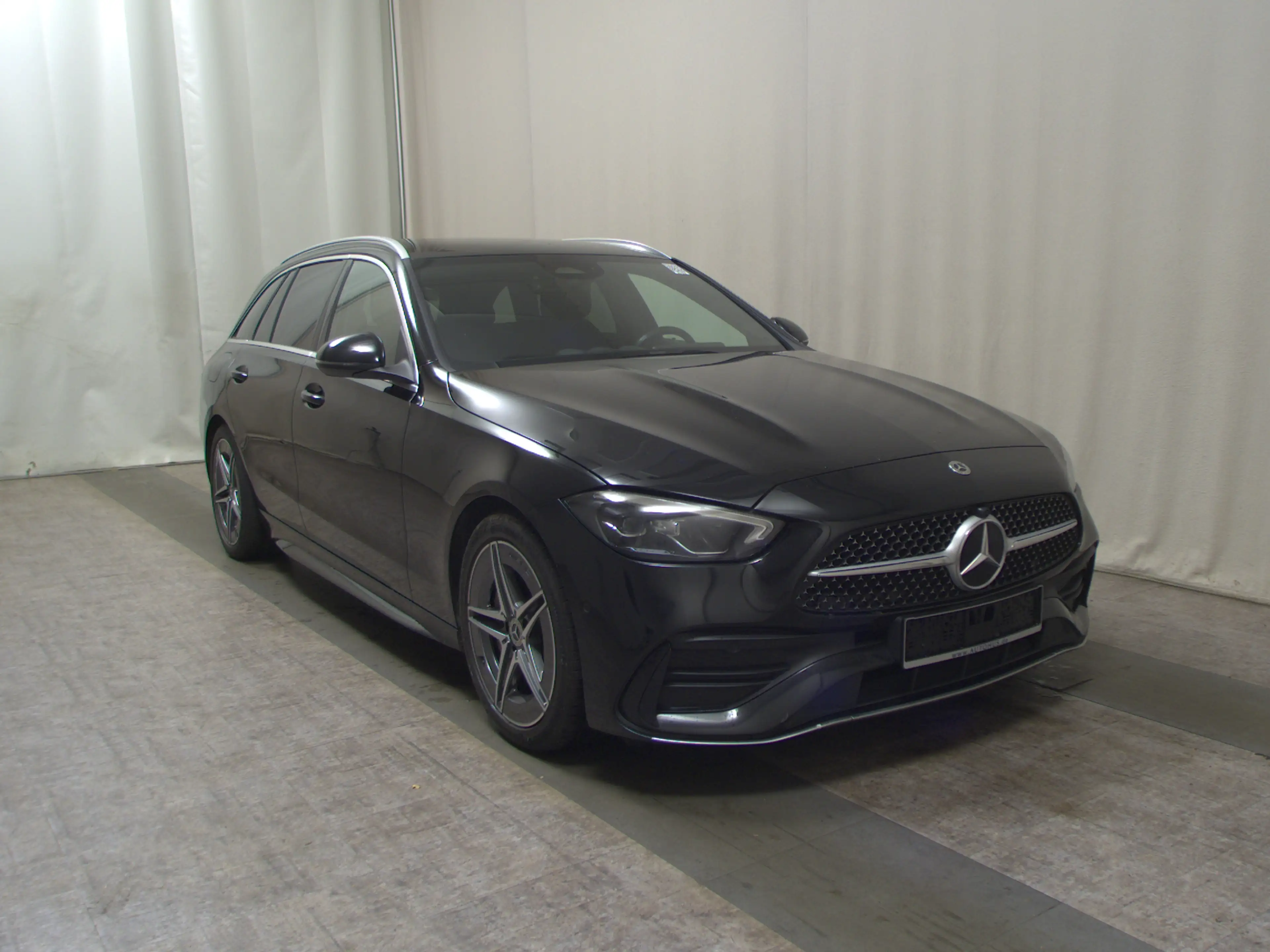 Mercedes-Benz C 220 d T AMG Line T-Leder Navi LED AHK — photo 3