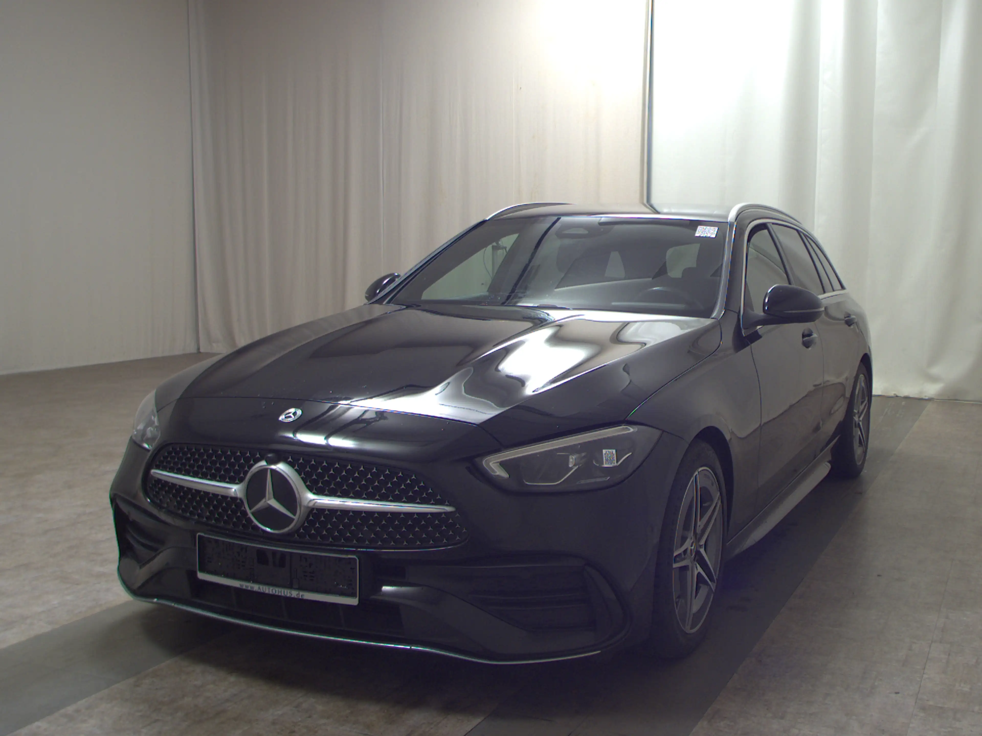 Mercedes-Benz C 220 d T AMG Line T-Leder Navi LED AHK — photo 2